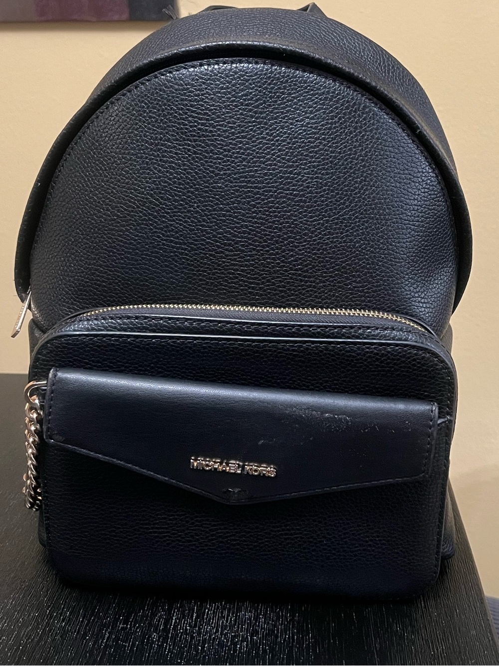 Michale Kors Maisie Medium Pebbled Leather 2-in-1 Backpack. Pre-Owned.